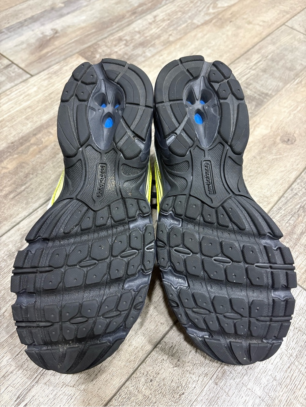 New Balance 740v2 Phantom Firefly athletic shoes - Picture 7 of 7